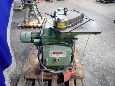 USED 1982 BOSHERT PN4