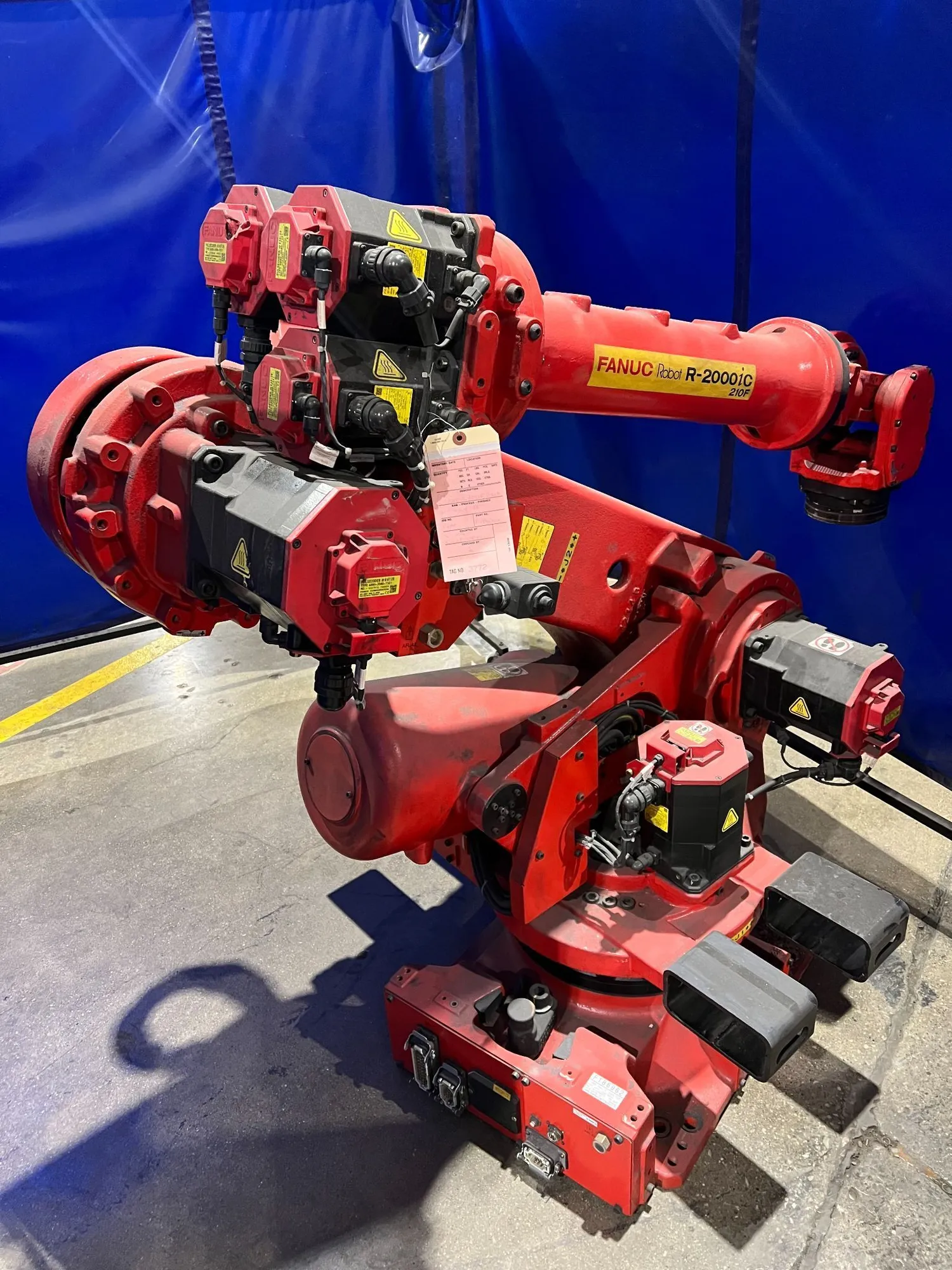 USED 2016 FANUC R-2000iC/210F + R-30iB