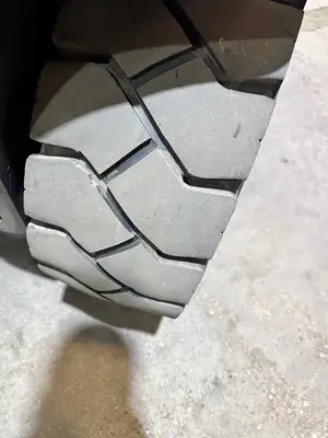 Used 2017 Combi C8000LR Internal Combustion Forklifts: Pneumatic Tire New York US | United Lift #1446717