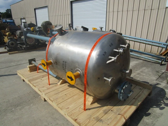 Used 2008 PRAJ INDUSTRIES 330 GALLON Stainless Steel Tanks New Jersey US | Perry Equipment #119828