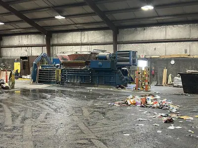 USED AMERICAN BALER 8043 12-150F AUTO-TIE BALER