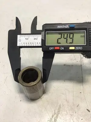 USED VICKERS 25-D10-30