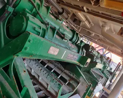 (3) Derrick DP-628 VE dual pool shale shakers.