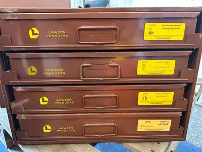 Used _UNKNOWN_ _UNKNOWN_ Tool Box Tennessee US | Myron Bowling Auctioneers Inc #1547712