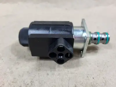 Solenoid Coil and Valve XFD50RH-LHD, 11-2501F