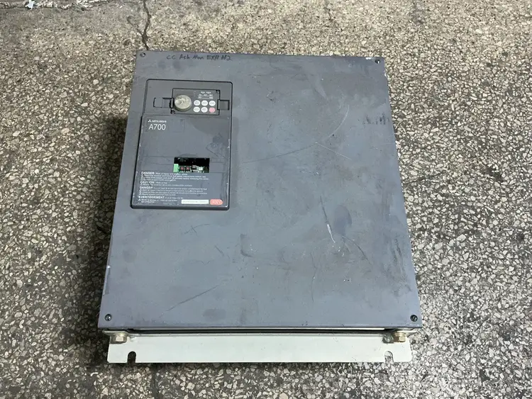 Used MITSUBISHI ELECTRIC CORPORATION FRA74001100 Variable Speed Drives Ohio US | HGR 24 #1300100