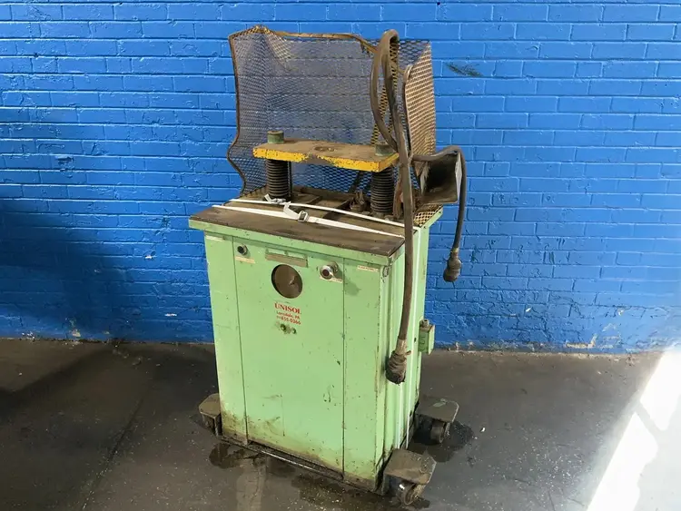 Used UNISOL _UNKNOWN_ Deburring Machines Ohio US | HGR 24 #1291814