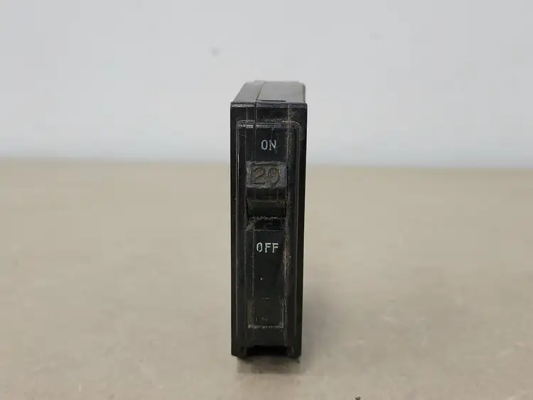 Used SQUARE D QO120 Switchgears British Columbia CA | Lenmark #239819