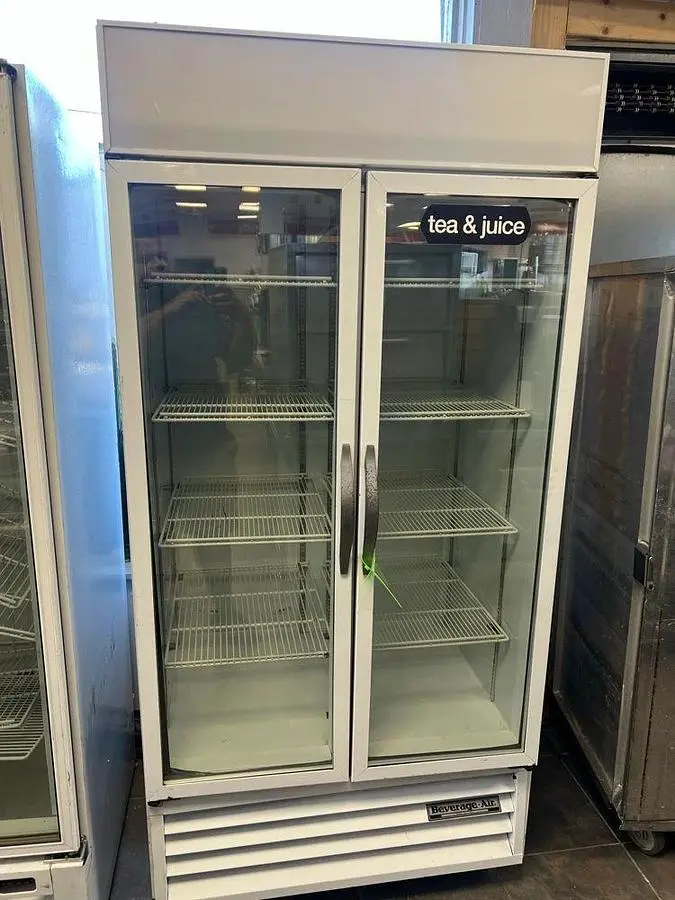 Beverage-Air MT-35 White Two Section Glass Door Merchandiser RefrigeratorBeverage-Air MT-35 White Two Section Glass Door Merchandiser Refrigerator