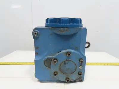 Sew KF76DT100L8/4 75.56:1 Ratio 11-22.5RPM 1.2/2.5 Gear Reducer