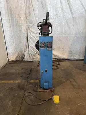 USED MILLER 20 AFT