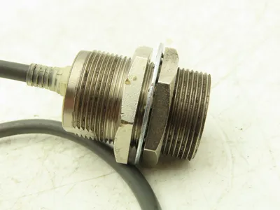 Omron E2EM-X15X1 Inductive Proximity Sensor 36" Cut Cable