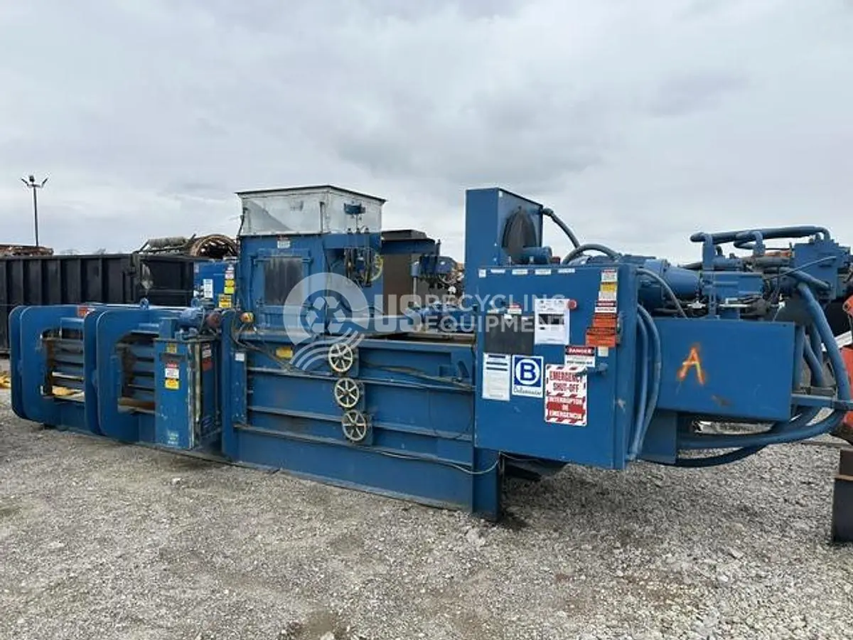 USED BALEMASTER ONE 42100G-8 & ONE 4275G-8 AUTO-TIE BALERS