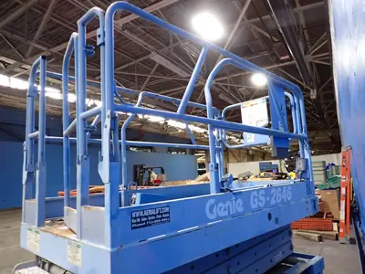 USED 2000 GENIE GS2646