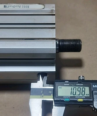 USED SMC CDQ2B63-100DM