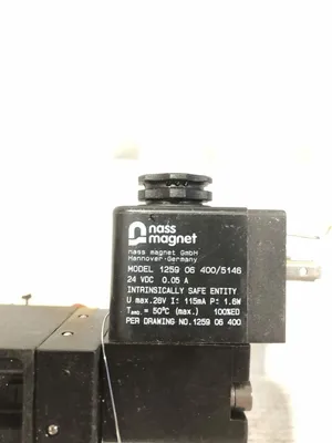 AV D2003AAVR 5-Way Solenoid Valve w/ 24VDC Solenoid Coil