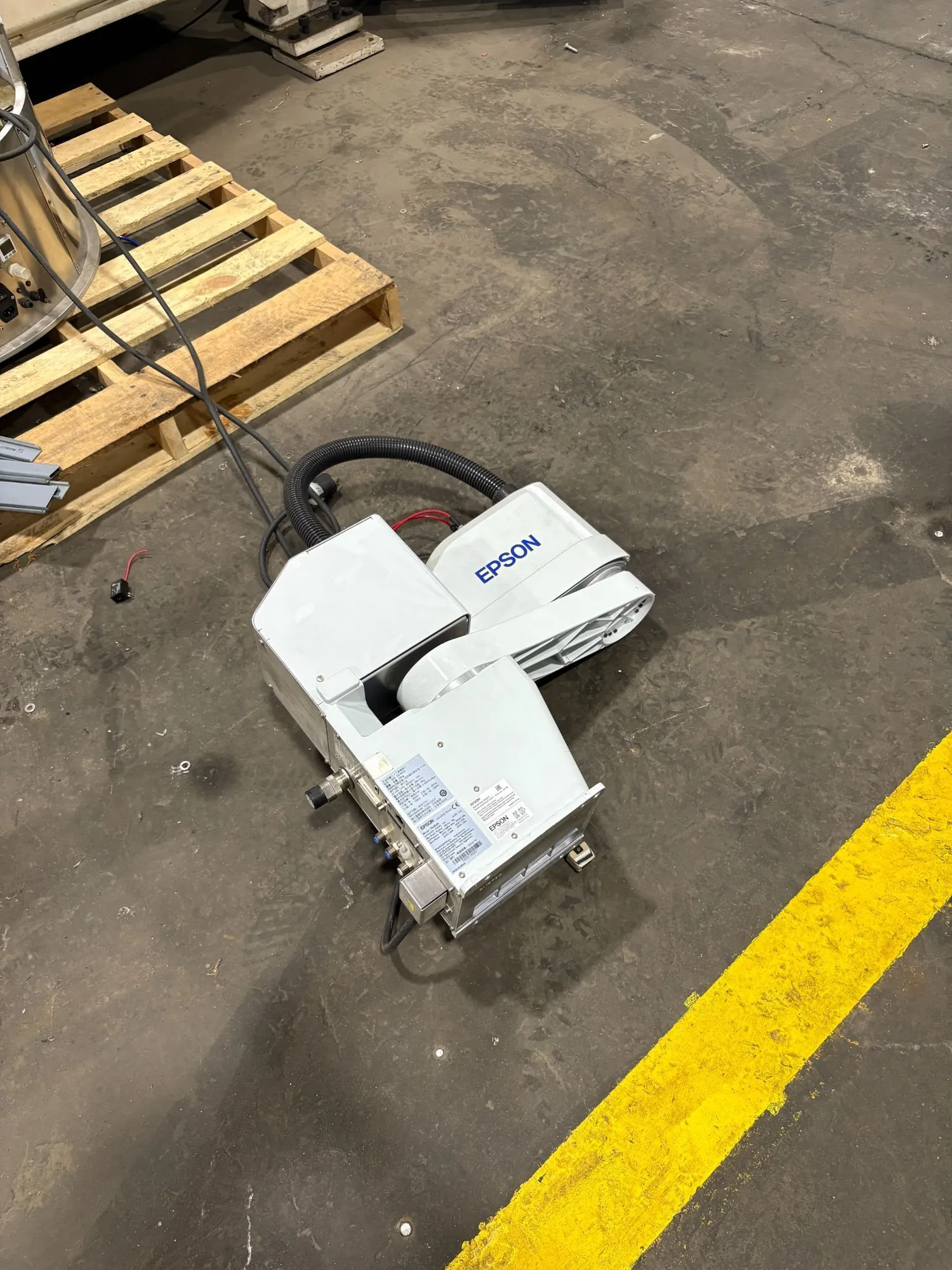 Used EPSON T6-602S Robots South Carolina US | ESS Industrial Equipment Sales #1232886