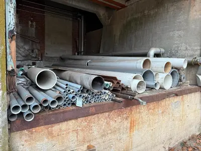 LARGE AMOUNT OF CAST, STAINLESS STEEL, ALUMINUM, GALVINIZED AND PVC PIPES