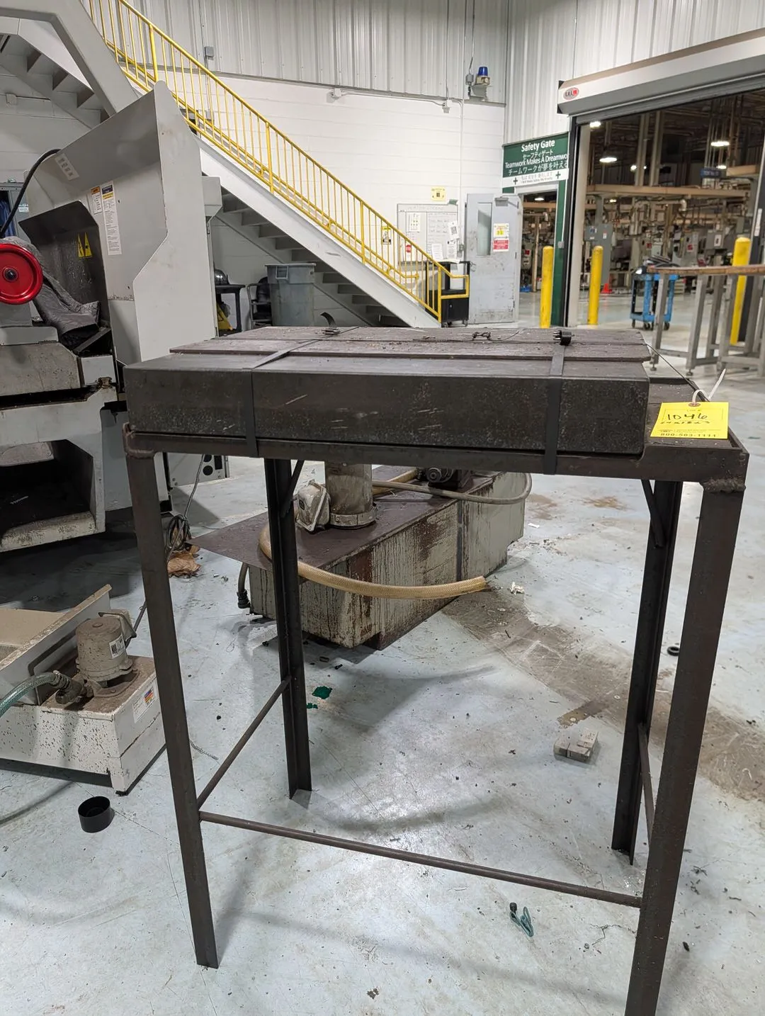 Granite Plate W/ Stand 24"x18"x3"