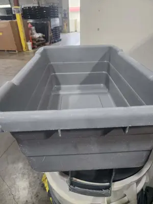 USED ULTRA SOURCE ULTRA TOTES