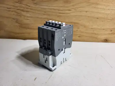 NEW ABB A40-30-10-84
