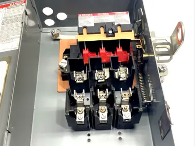 USED SQUARE D PQ4203G
