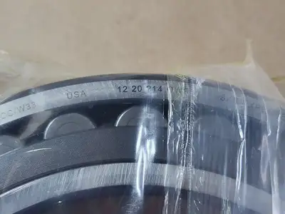 NEW SKF 23032 CC/W33