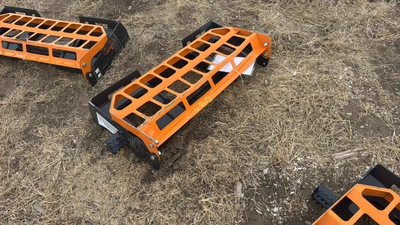 Pallet Fork	Landhonor	2025	Unused	PF-11-3500G