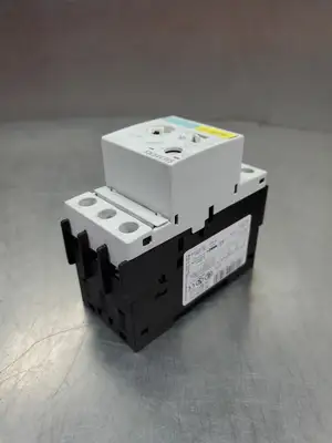 Used Siemens 3RV1021-0JA10 Motor Starter Circuit Breaker, 1 Amp Circuit Breakers | Palmetto Automation #1150696
