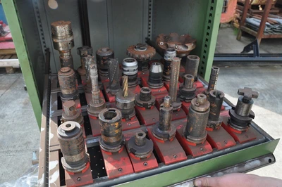 USED VARIOUS MILLING TOOLS ISO 50