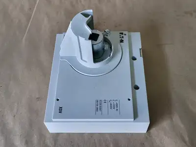NEW EATON NZM3-XTVDV-NA