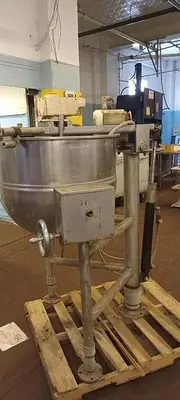 Groen model DN/RA 60-SP 60 Gallon Stainless Steel Single Action Cooking and Mixing Kettle