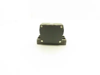 Euchner GLBF04R08-552-M Limit Switch 4-Position Inductive Horizontal Housing