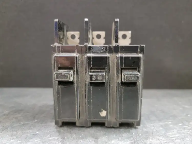 Used ITE EQ-B320 Switchgears British Columbia CA | Lenmark #243908