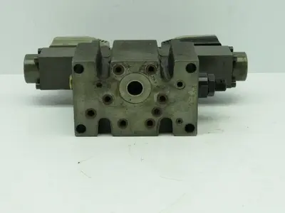 Husky HPN 634916 WE43P06B06C0BN/X9 Hydraulic Valve 24V