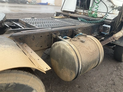 USED 2008 OTTAWA 4X2 YARD SPOTTER