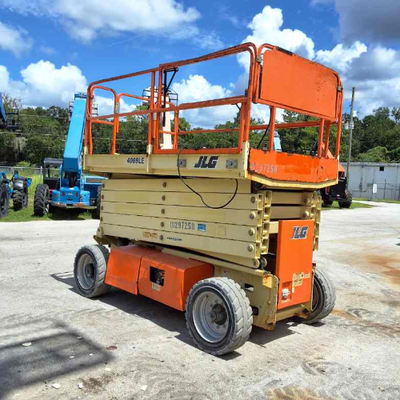 USED 2014 JLG 4069LE