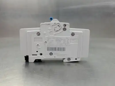USED Allen-Bradley 1489-M1C160 Ser D Circuit Breaker, 16A, 277V