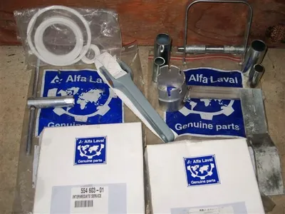 Alfa-Laval EMMIE MIB 303S-13 oil purifier module.
