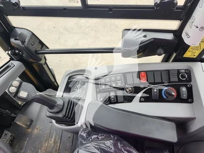 USED 2024 CATERPILLAR 910