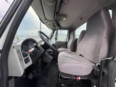 Used 2018 INTERNATIONAL DURASTAR 4300 Cab Chassis trucks Florida US | Truck and Van Outlet #1509142