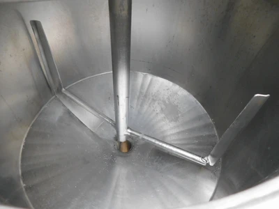 USED 30 GALLON SWEEP KETTLE 30 GALLON