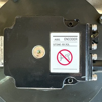 USED Yaskawa SGMRS-12A2B-YR11
