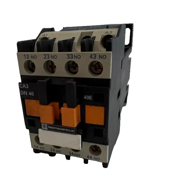 NEW TELEMECANIQUE CA3DN40 CONTROL RELAY 110V