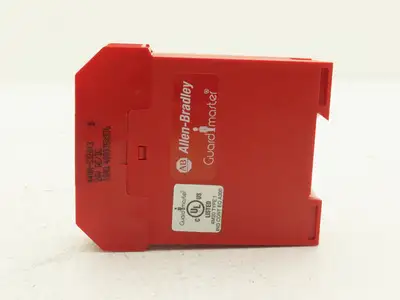 Allen Bradley 440N-S32013 Guardmaster Sipha Safety Control Relay 24V Ser B