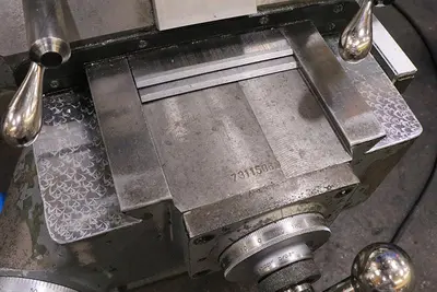 ALLIANT Vertical Milling Machine, Model 42VC