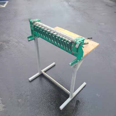 U14627C Used Tennsmith  24″ cleat bender on stand
