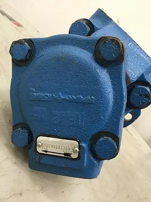 USED VICKERS 3525V30A17AD