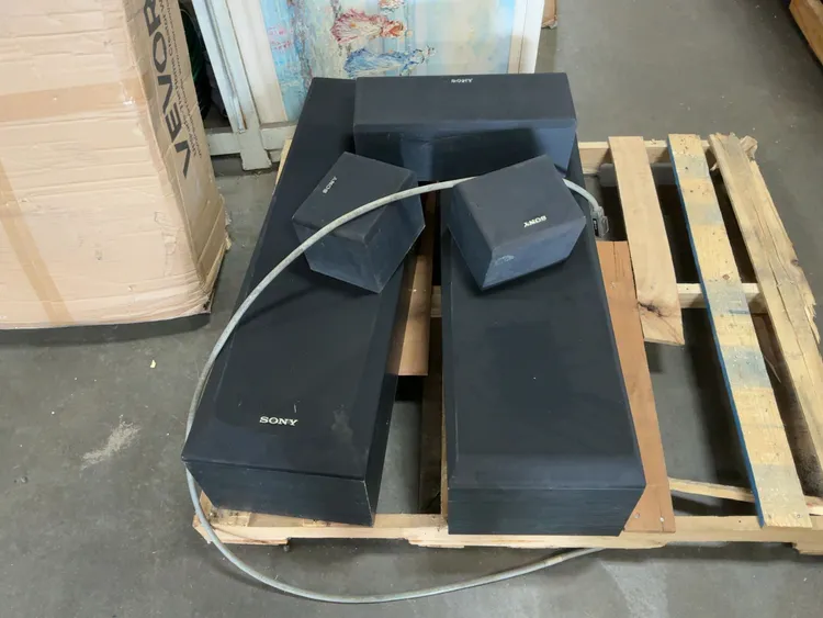 Used _UNKNOWN_ _UNKNOWN_ Commercial Audio/Visual Equipment Michigan US | Miedema Asset Management Group #1321947