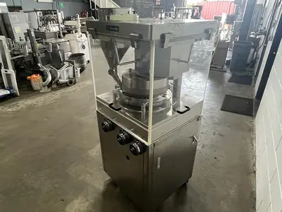 USED 2005 VANGUARD PHARMACEUTICAL MACHINERY VRP1124
